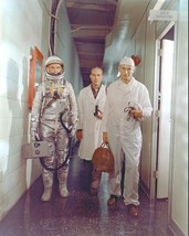 John Glenn walks to Launch Pad for Mercury-Atlas 6 mission Photo Print - £6.98 GBP