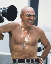 Telly Savalas in Kojak beefcake pose smiling bare chested on set 1974 8x10 Photo - £6.26 GBP
