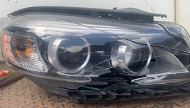 Kia Sorento Headlight 2016-2017-2018  Right passenger side Broken FOR PARTS ONLY - £56.44 GBP