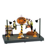 Lemax® Spooky Town® Zoomie Brooms Flying School - $1,369.01 MXN