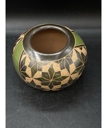 Sgraffito Carved Pottery Vase Nicaragua Bismarck Ocampo Signed Folk Art - $752.48 MXN