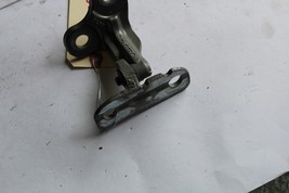 16-17 JAGUAR XE PASSENGER DOOR LOWER HINGE BRACKET FRONT or REAR M1495 image 7