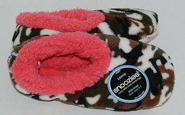 Snoozies Brand KCM005 Dark Pink Camouflage Girls House Slippers Size L image 2