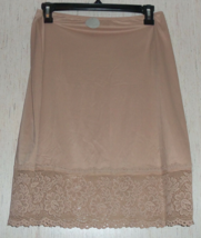 NWT WOMENS Vanity Fair 22&quot; BEIGE HALF SLIP  SIZE L - £17.98 GBP