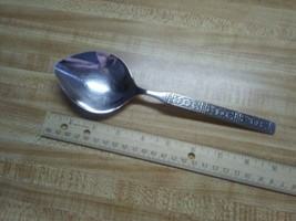 Oneida community stainless pointed serving spoon - £15.17 GBP