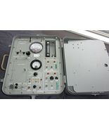 MILITARY EQUIPMENT GRAY METAL SECURING CASE W/ MEASURING DATA AND FIELD ... - €1.295,89 EUR