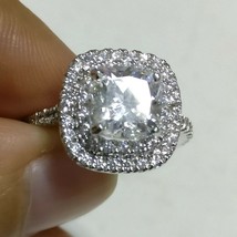 2.25CT Cuscino Diamanti Finti Halo Fidanzamento Fede Nuziale Placcato Oro Bianco - $94.66