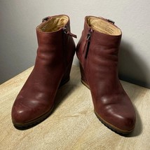 Biala  Anthropologie Wedge Bootie Burgundy Side Zip Women&#39;s Size 38 - $36.47