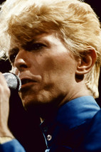 David Bowie Close-Up Pose in Blue Shirt in Concert 1980&#39;s 18x24 Poster - £19.17 GBP