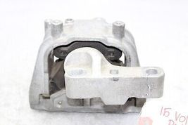 15-17 VOLKSWAGEN PASSAT Front Right Engine Mount F159 image 2