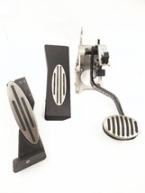 Gas &amp; Brake Pedal With Dead Pedal OEM 2009 Mini Cooper Clubman90 Day Warranty... - £23.50 GBP