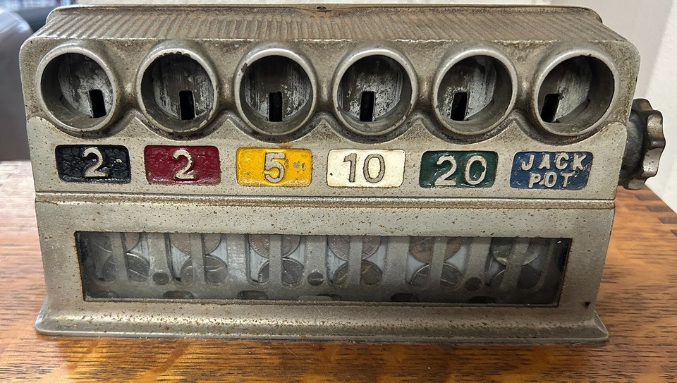 Watling 5¢ Brownie Victorian Slot Machine Circa 1908 Item image 4