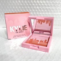 Kylie Jenner Pressed Blush Powder in Mirrored Compact - 726 Close to Perfect - £20.75 GBP
