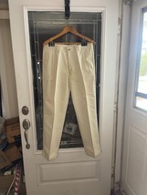 Levi Strauss Classic Fit Sz 34x30 Pants Khakis Pleated Tapered Solid Twill - $184.88 MXN
