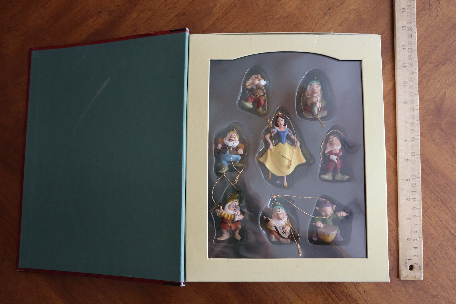 Primary image for Walt Disney Snow White And The Seven Dwarfs Storybook Christmas Ornament Set 8