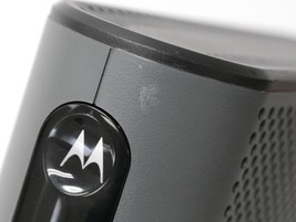 Motorola MT7711 Dual Band AC1900 Cable Modem and Wi-Fi Gigabit Router image 3