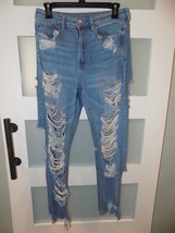American Eagle Mom Jeans Straight Legged Distressed Blue Size 6 Women&#39;s EUC - £22.69 GBP