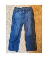 Levi&#39;s Classic Straight Leg Jeans Medium Wash Denim Relaxed Fit Casual S... - $722.26 MXN