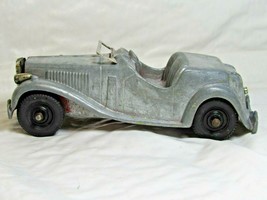 Vintage 1950&#39;s Red Hubley Kiddie Toy Die Cast Metal Car Roadster 5 1/2&quot; - £19.65 GBP