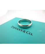 Tiffany &amp; Co Platinum Classic Lucida Wedding Band Ring 4.5mm Size 8 US - $1,509.21 CAD