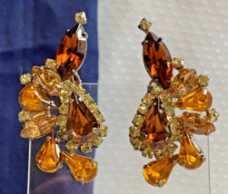 Vtg Champagne Amber Rhinestone Earrings Fashion Jewelry Prong Set Citrine Color - £23.70 GBP