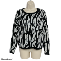 Metric New York Womens Animal Print Crew Neck Sweater Size Medium Black ... - £30.27 GBP