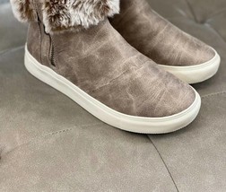 Very G women&#39;s plusher booties in Cream - $41.00