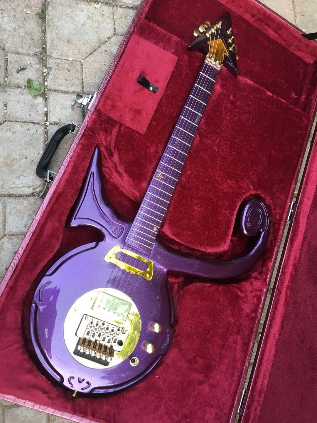 Prince purple 2024 rain guitar