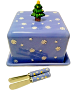 Macy&#39;s Blue Snowflake Christmas 4 pc Ceramic Cheese keeper / Cake Plate - $19.95