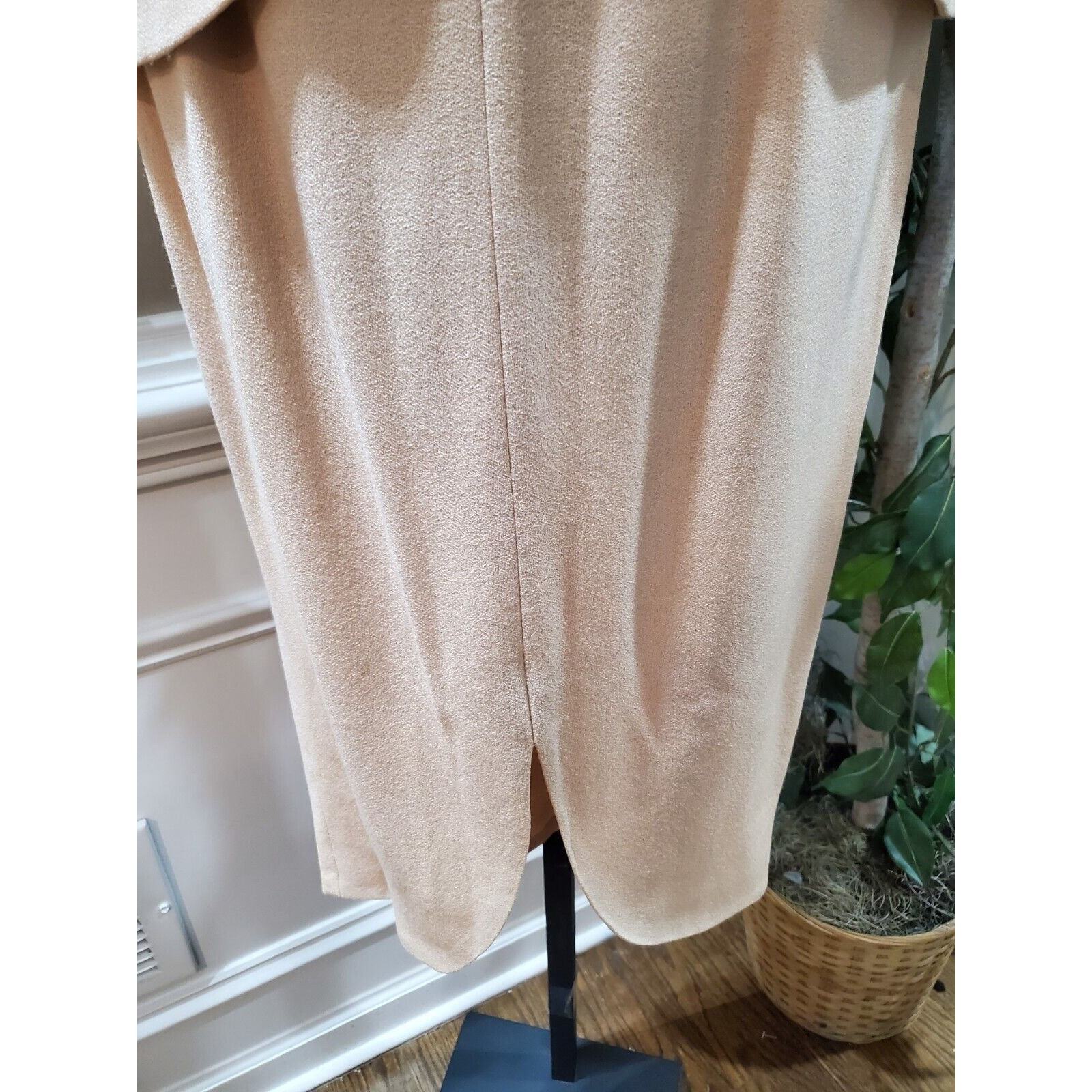 VTG New Classics Casual Corner Beige Single Breasted Blazer& Skirt 2 Pc's Suit 4 Item image 6