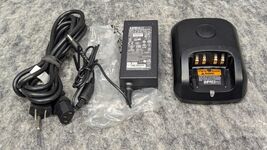 Motorola OEM WPLN4234A Impres Adaptive Single Unit Charger w/ Power Supply - $407.83 MXN