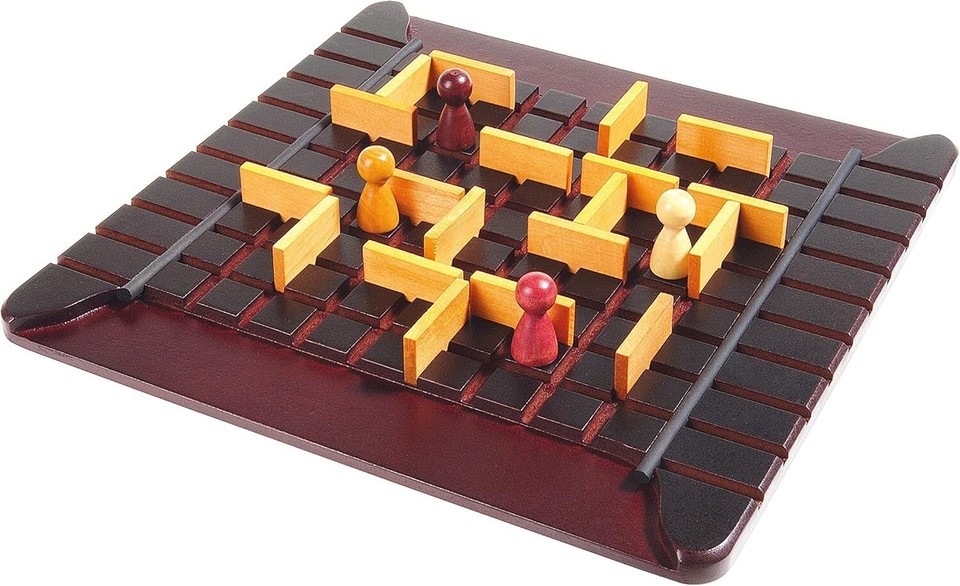 Family-Friendly Quoridor Game | 2-4 Players | Mensa Winner | Fun for Ages 8+ Item image 6