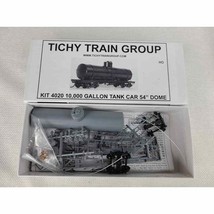 Tichy Train Group Kit 4020 Single Dome 10,000 Gallon Tank Car Undecorate... - £16.03 GBP