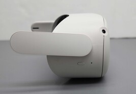 Meta Quest 2 256GB Advanced All-In-One VR Headset Only image 4