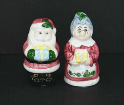 Vintage Santa And Mrs Claus Christmas Figural Salt And Pepper Shakers  - £9.25 GBP