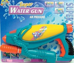 Super Water gun w/Air Pressure Toy Water Squirt Gun Vintage - £10.07 GBP