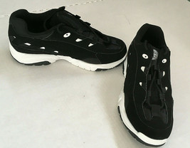 vintage pro wings black  with white sneakers  tennis trainer shoes  tie  - $45.49