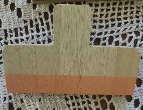 Five (5) ~ Horizon Group ~ Peach ~ Wooden Wall Clips ~ Hooks ~ Home Decor Item image 4