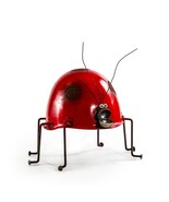 Sugarpost Ladybug Helmet Welded Metal Art - 12&quot; Tall - €110,82 EUR