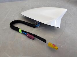 New 2018-2024 Chevy Traverse Roof Upper Shark Fin Antenna Pearl White 84... - $19.79