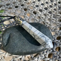 White Howlite Stone Point Pendant Necklace Crystal Healing Chakra Medita... - $8.14