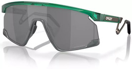 Oakley BXTR METAL Sunglasses OO9237-0539 Transparent Viridian W/ PRIZM Black - £154.88 GBP