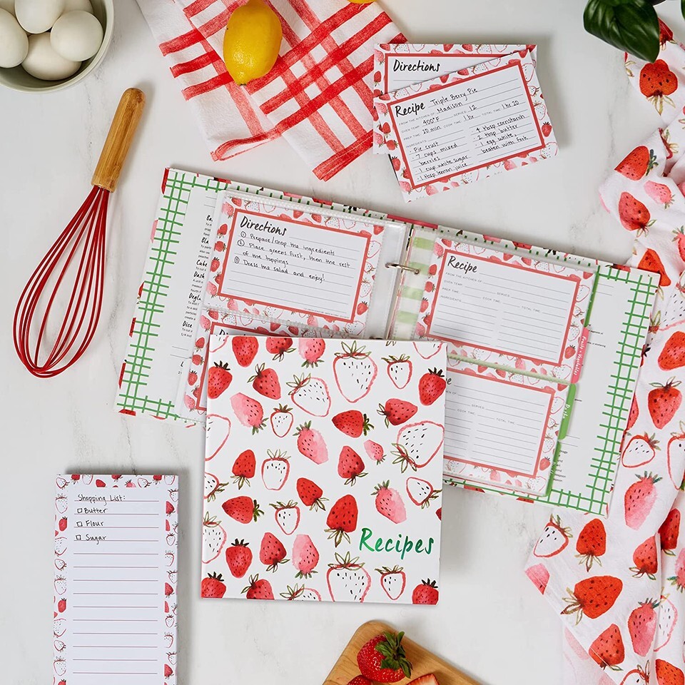 Strawberry Fields Recipe Book 3-Ring Card Pocket Binder 9 x 9.4 L" Item image 7