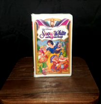 Walt Disney Classic Snow White &amp; The Seven Dwarfs - £15.75 GBP