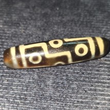 Himalayan Indo Tibetan 9 falling Eyes Agate Bead Unique pattern - €63,88 EUR