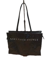 SAKS FIFTH AVENUE Large Black Patent Leather Zip Shopping/Tote Bag - $617.77 MXN