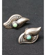 1940s Mexican STERLING SILVER and TURQUOISE SCREWBACK EARRINGS Artist Si... - $18.52