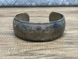 Vintage Silver Tone Bracelet Indian Elephant 8 Inch Adjustable CV JD - $16.83