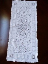 VTG White color Lace Dresser Table runner floral patern Quaker decor 30&quot;... - $23.76
