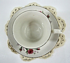 Vintage Bone China Gold Trim Floral Tea Cup Saucer Crochet Doily Collect... - £19.19 GBP